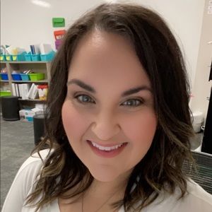 Meet your Posher, Andria